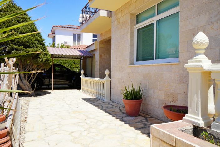 Image No.3-Villa de 5 chambres à vendre à Tersefanou