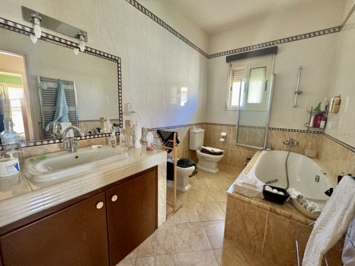 Image No.10-Villa de 4 chambres à vendre à Kiti