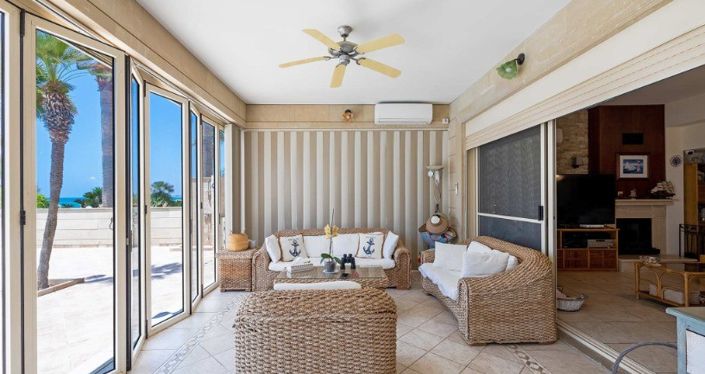 Image No.6-Villa de 4 chambres à vendre à Kiti