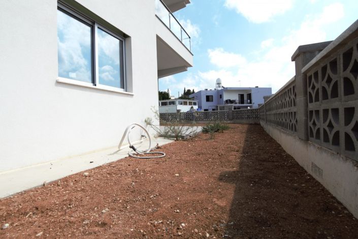 Image No.9-2 Bed Apartment for sale