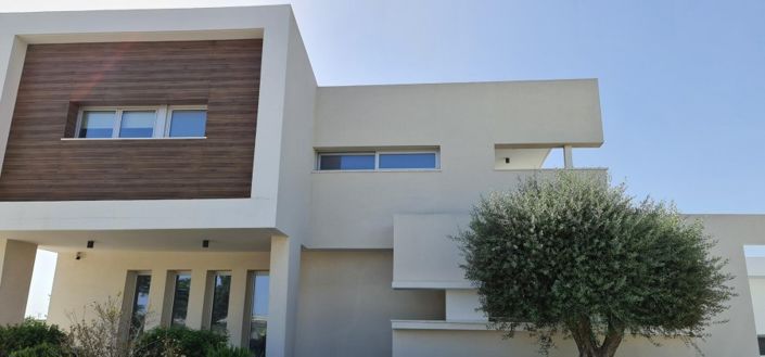 Image No.2-6 Bed Villa for sale