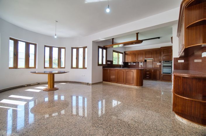 Image No.3-6 Bed Villa for sale