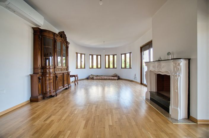 Image No.4-6 Bed Villa for sale