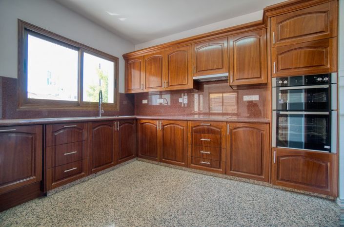 Image No.9-6 Bed Villa for sale