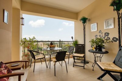 Apartment For Sale  in  Chloraka