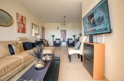 Apartment For Sale  in  Chloraka