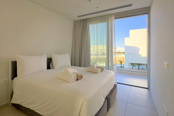 Image No.10-4 Bed Villa for sale