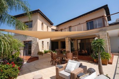 Detached Villa For Sale  in  Parekklisia