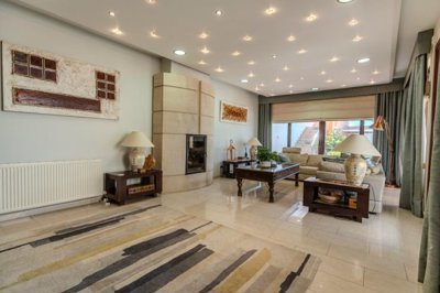 Detached Villa For Sale  in  Parekklisia