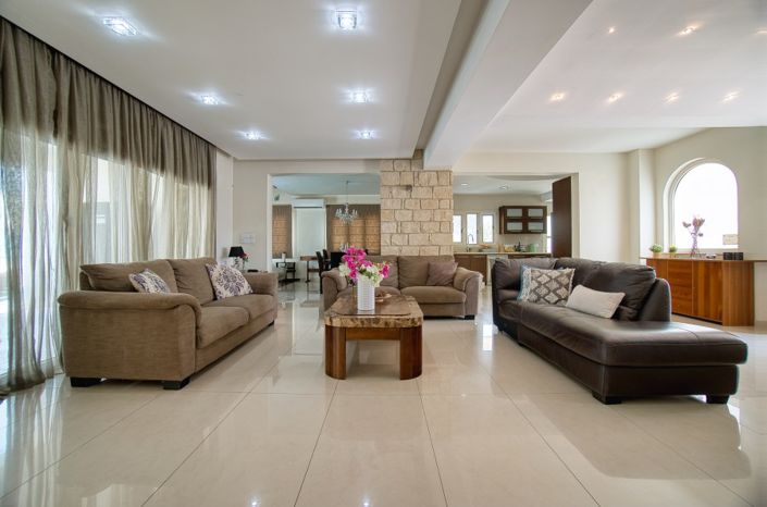 Image No.3-6 Bed Villa for sale