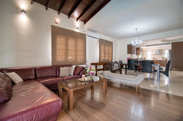 Image No.5-6 Bed Villa for sale