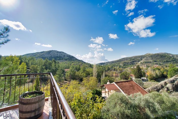 Image No.2-4 Bed Villa for sale