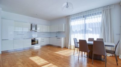 Detached Villa For Sale  in  Pyrgos