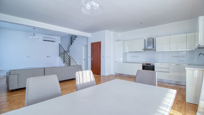 Image No.7-3 Bed Villa for sale