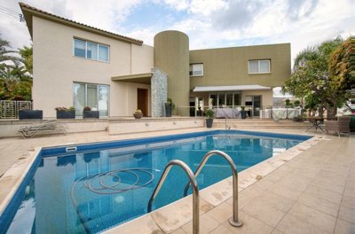 Detached Villa For Sale  in  Ayios Athanasios