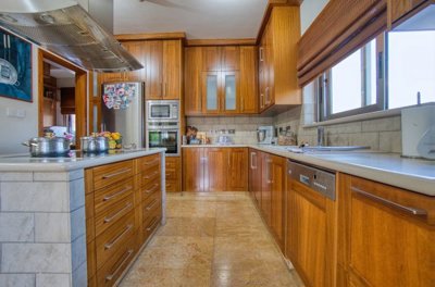 Detached Villa For Sale  in  Ayios Athanasios
