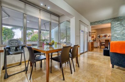 Detached Villa For Sale  in  Ayios Athanasios