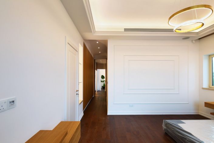 Image No.10-8 Bed Villa for sale