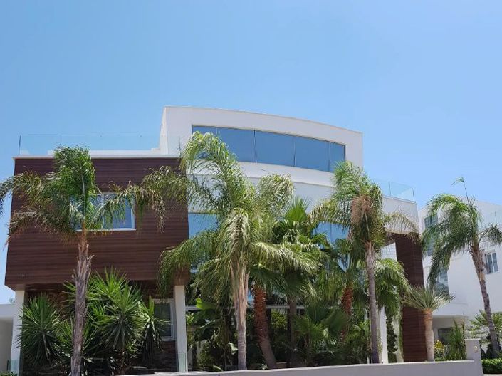 Image No.5-5 Bed Villa for sale