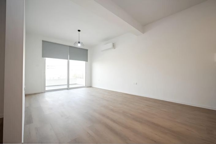 Image No.4-Appartement de 2 chambres à vendre à Larnaca