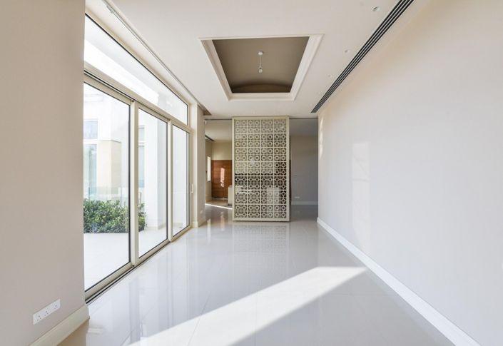 Image No.4-6 Bed Villa for sale