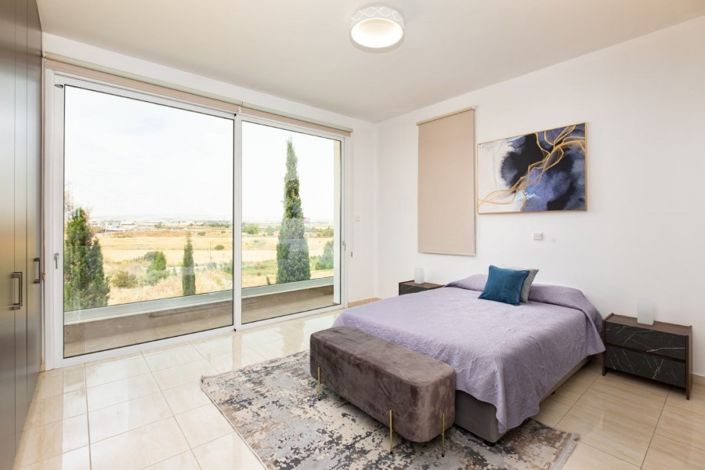 Image No.10-5 Bed Villa for sale
