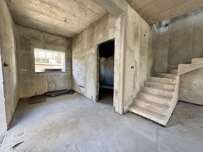 Image No.6-3 Bed Villa for sale