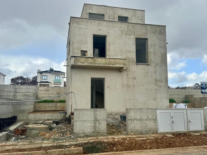 Image No.2-3 Bed Villa for sale