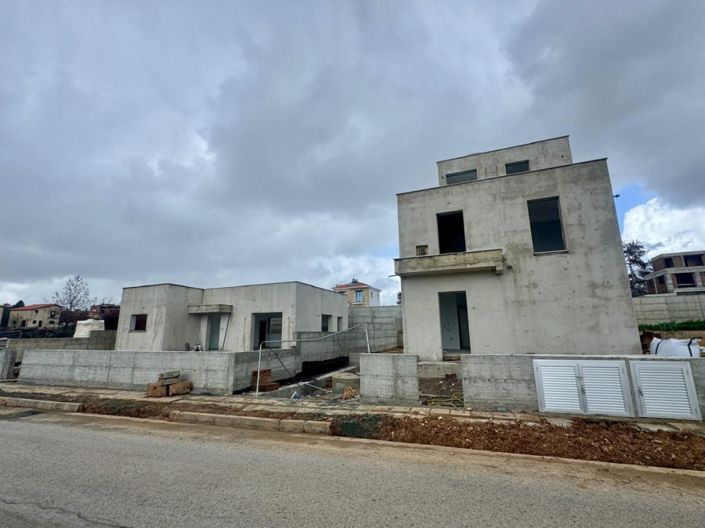 Image No.2-3 Bed Villa for sale