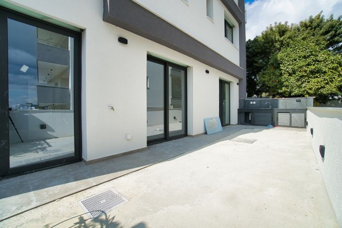 Image No.1-3 Bed Apartment for sale
