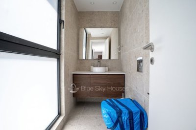 Apartment For Sale  in  Agios Tychonas