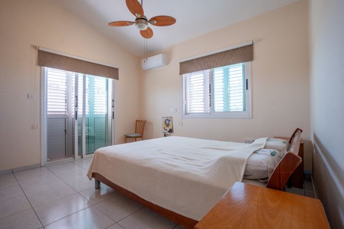 Image No.10-2 Bed Villa for sale