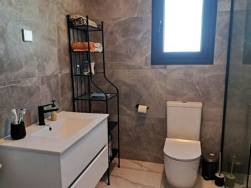 Apartment For Sale  in  Livadia