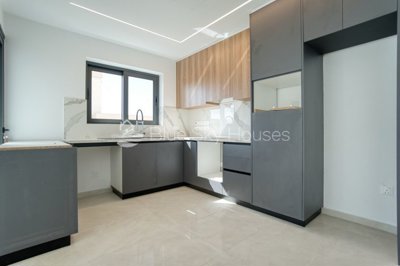 Penthouse For Sale  in  Agios Nikolaos