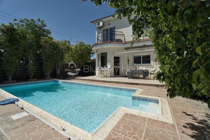 Image No.1-Villa de 3 chambres à vendre à Agios Athanasios