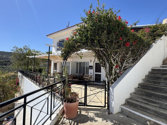 Image No.2-Appartement de 4 chambres à vendre à Pissouri