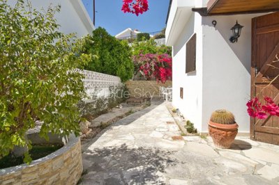 Detached Villa For Sale  in  Pissouri