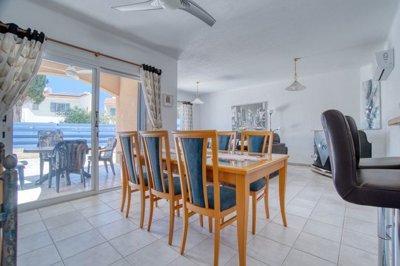 Detached Villa For Sale  in  Kato Paphos - Universal
