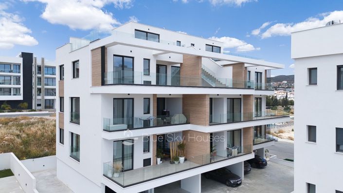 Image No.1-3 Bed Apartment for sale
