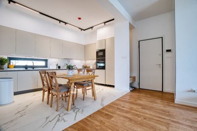 Apartment For Sale  in  Ayios Athanasios