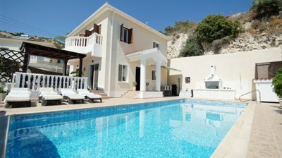 Detached Villa For Sale  in  Pegia