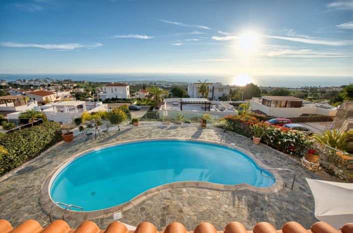 Image No.1-4 Bed Villa for sale