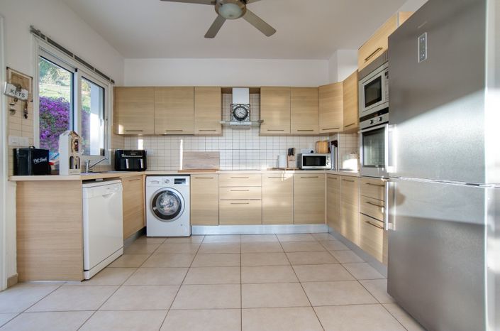 Image No.8-4 Bed Villa for sale