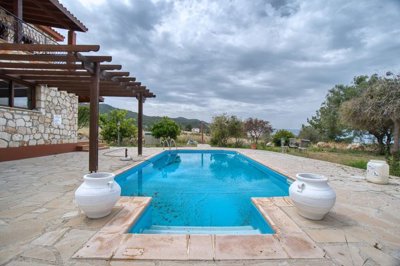 Detached Villa For Sale  in  Agia Marina Chrysochous