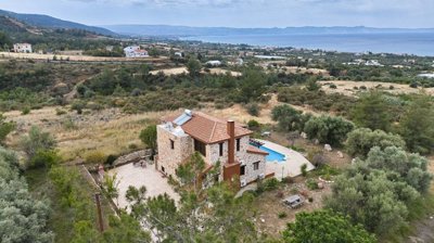 Detached Villa For Sale  in  Agia Marina Chrysochous