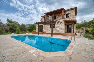 Detached Villa For Sale  in  Agia Marina Chrysochous