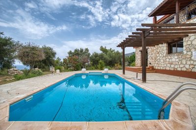 Detached Villa For Sale  in  Agia Marina Chrysochous