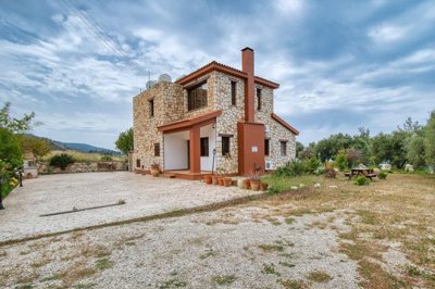 Detached Villa For Sale  in  Agia Marina Chrysochous