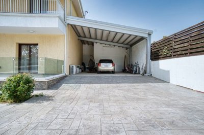 Detached Villa For Sale  in  Stroumbi