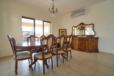 Detached Villa For Sale  in  Kolossi